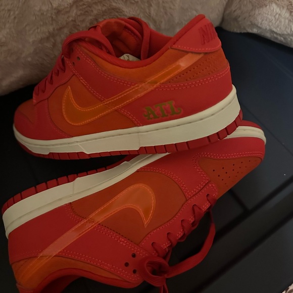 Nike ATL Dunks - Picture 1 of 4